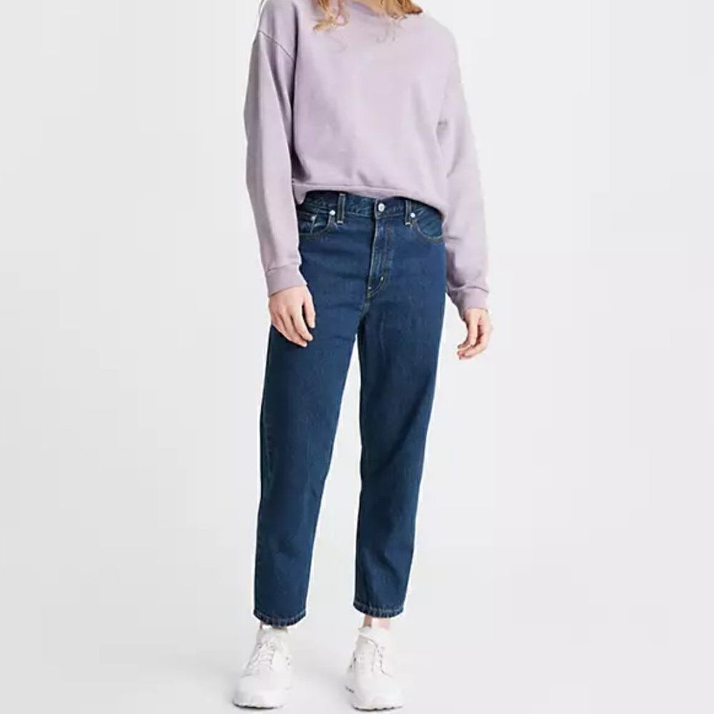 NWT Levi’s Premium Loose Taper Crop Dark Wash 29